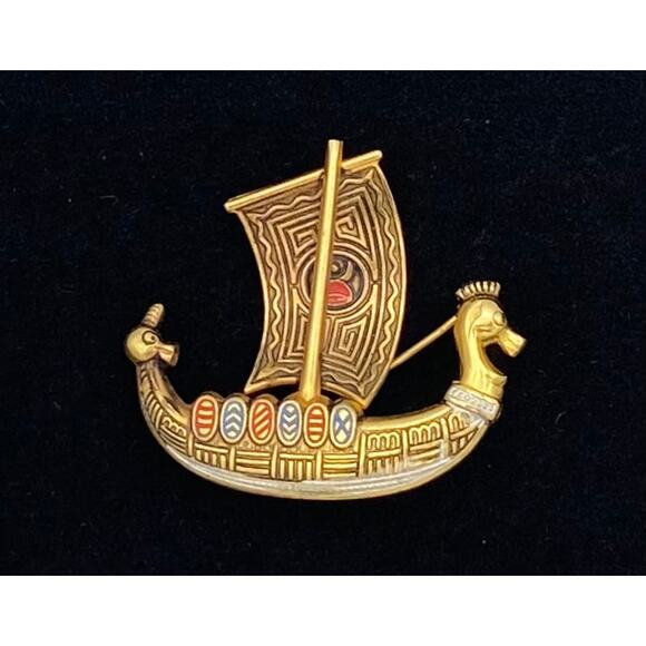 Vintage Damascene Ship Boat Brooch Pin Signed SPAIN Gold Tone Black Red Blue - Picture 1 of 8